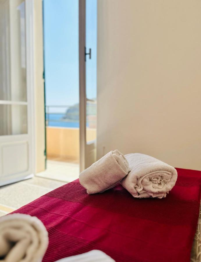 Hostdomus - Casa Ester Noli Kültér fotó